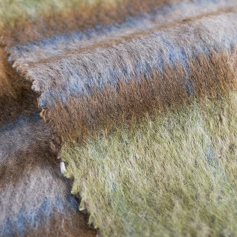 Wollen geruite stof met lang haar 3264